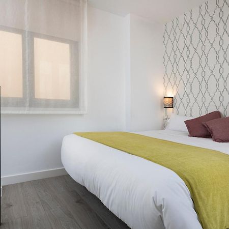 Suites Maestranza - Herreria By Magno Apartments Севилья Экстерьер фото