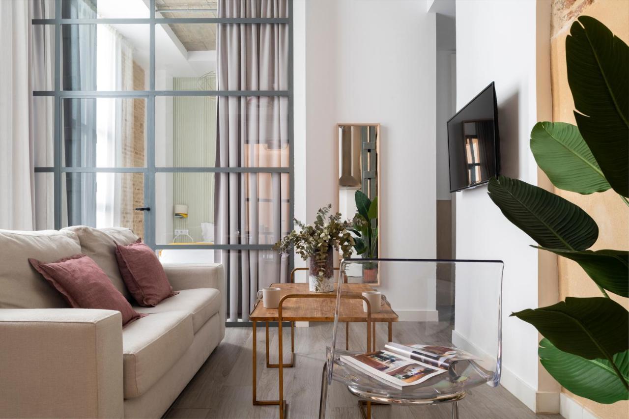 Suites Maestranza - Herreria By Magno Apartments Севилья Экстерьер фото