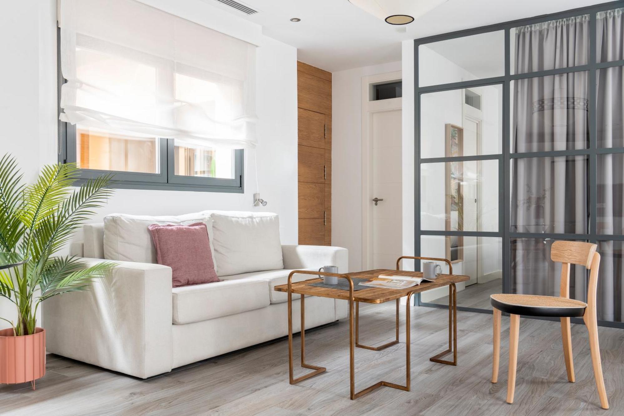 Suites Maestranza - Herreria By Magno Apartments Севилья Экстерьер фото